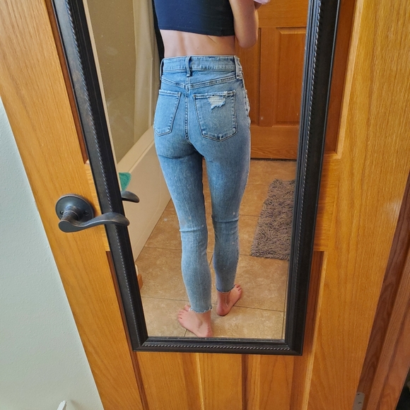 Abercrombie & Fitch jeans - Picture 6 of 11